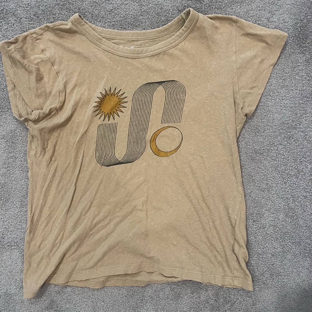Gold T-shirt with sun design